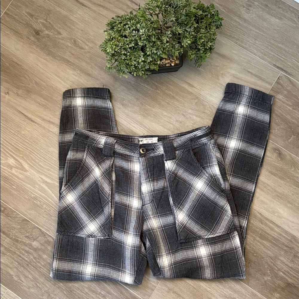 Free People Black and Gray Monochromatic Slouchy Cargo Pants - Picture 4 of 6